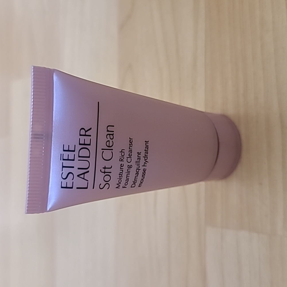 Estee Lauder Soft CleanMoisture Rich Foaming Cleanser 30 ML